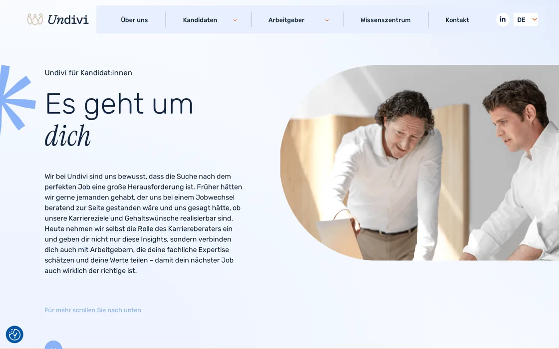 The candidates page on WordPress: “Es geht um dich”, next to a photo of two consultants.